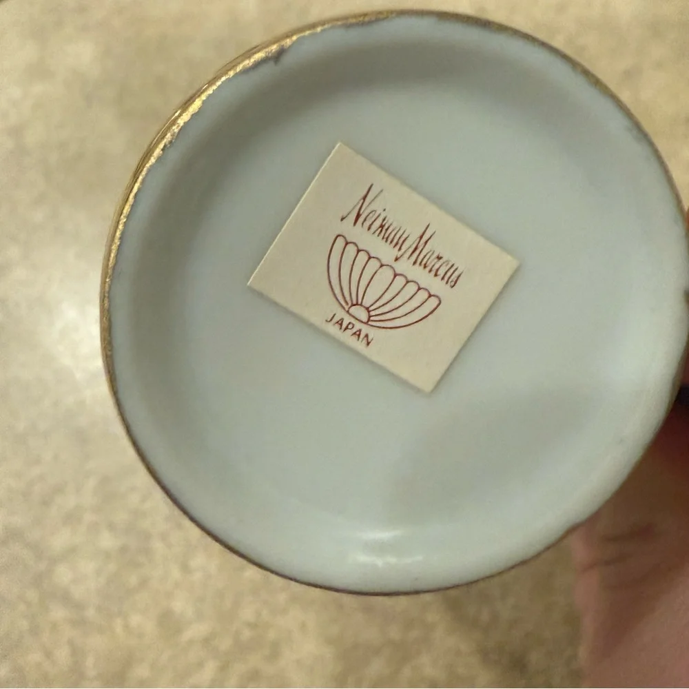 Vtg Neiman Marcus Gold Gilded Porcelain Espresso Demitasse Cups Saucers Set 4